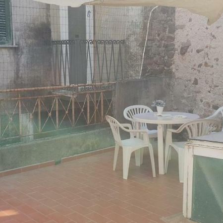 Terrazza Nel Borgo Santo Stefano di Magra Exterior foto